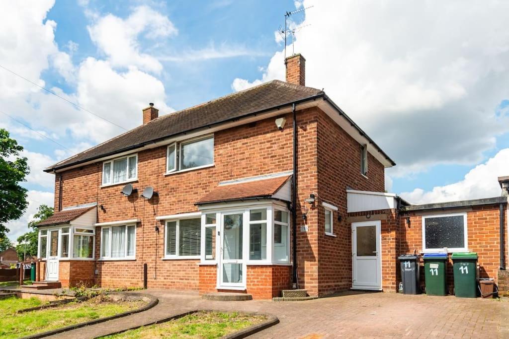Birmingham Great Barr Property Near Junction 7 M6 Exterior photo